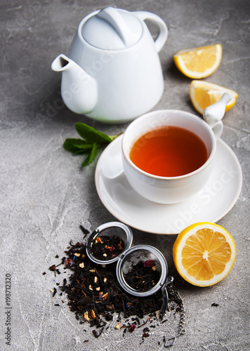 Tea with lemon and mint