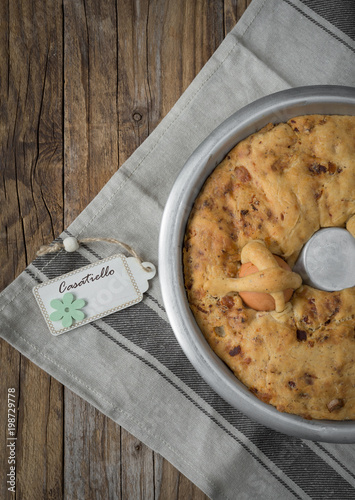 typical neapolitan casatiello