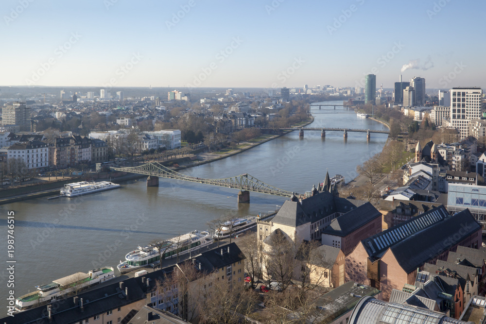 Blick vom Domturm Frankfurt auf den Eisernen Steg und den Main