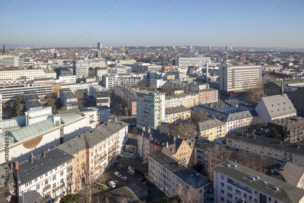 Blick vom Domturm Frankfurt auf 50er Jahre Architektur