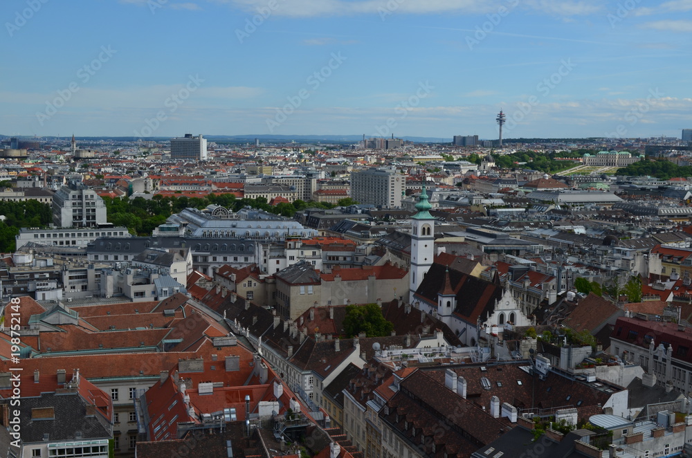 Wiedeń, widok na miasto z  Czarciego Młyna, panorama