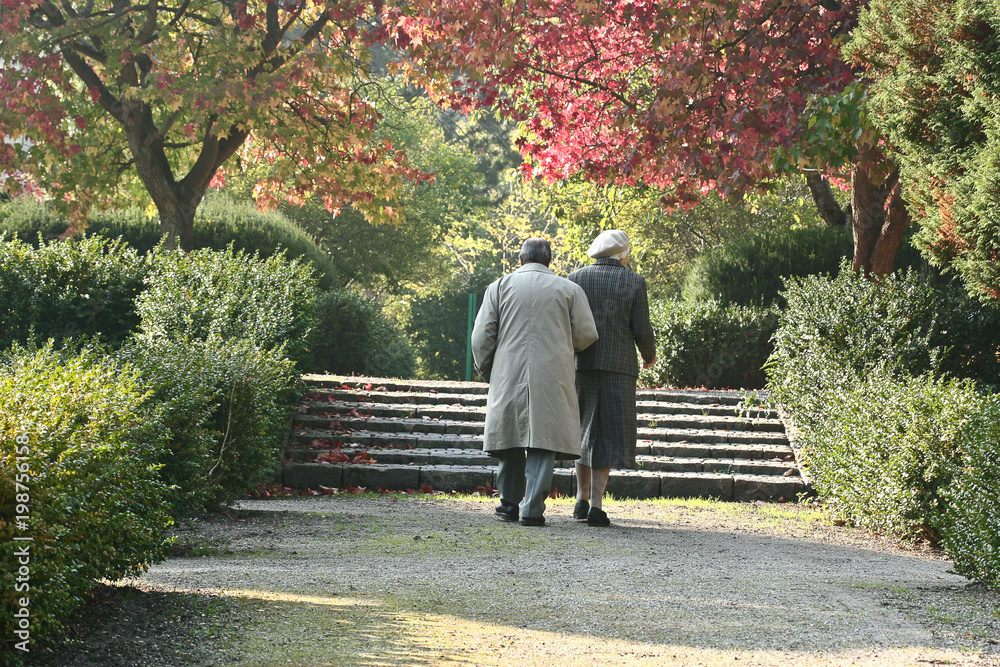 Older couple at Vedbæk graveyard Older couple at Vedbæk graveyard