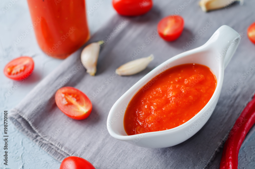 Roasted Red Pepper Tomato Garlic Sauce Roasted Red Pepper Tomato Garlic Sauce