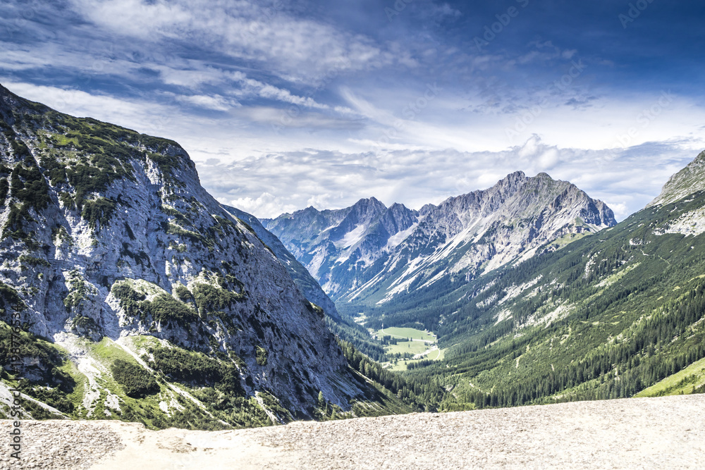 Panoramablick ins Karwendeltal vom Karwendelhaus