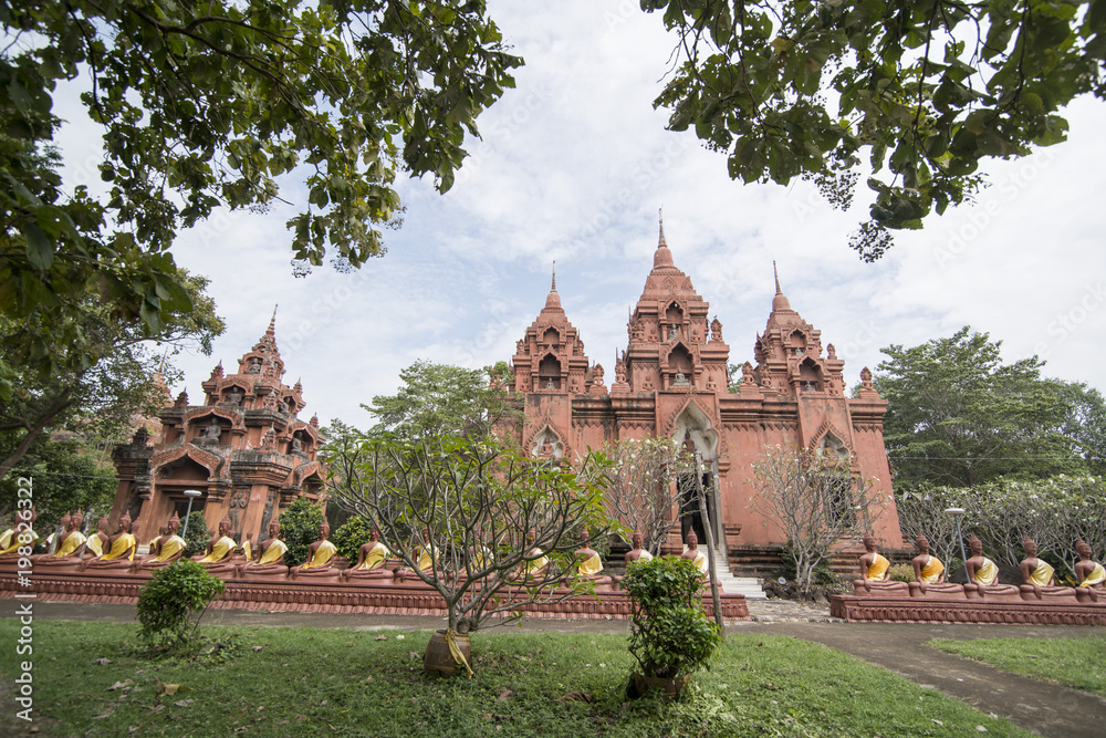 Fototapeta premium THAILAND BURIRAM WAT KHAN ANGKHAN