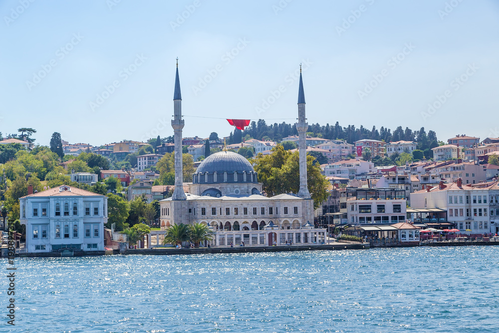 Istanbul, Turkey. The Beylerbeyi Mosque on the Anatolian coast of the Bosphorus Strait, 1778. - obrazy, fototapety, plakaty 