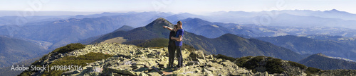 Photography Young couple hike in Carpathian mountains