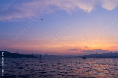 Beautiful calm sunset on the Bosphorus, Istanbul, Turkey © Т Т