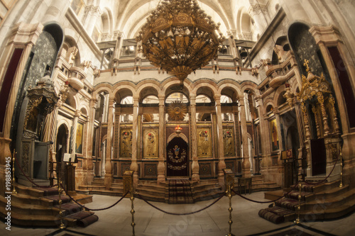 Fotografie, Tablou The interior in the temple of the Holy Sepulcher.
