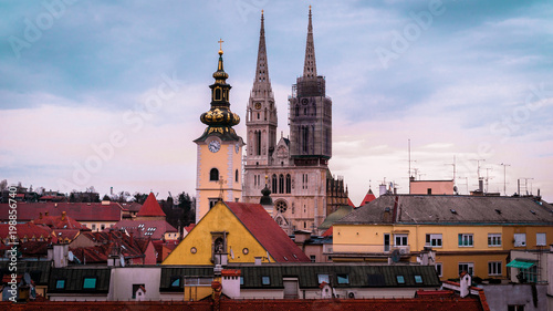 Wallpaper Mural Kathedrale von Zagreb gesättigt Torontodigital.ca