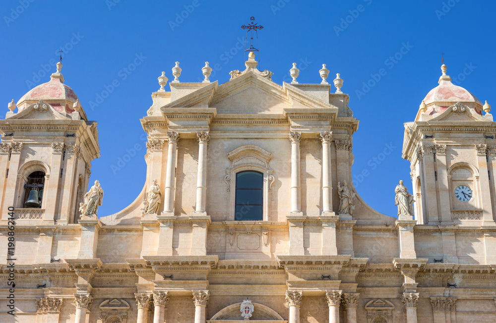 The baroque style and the traditions in Sicily
