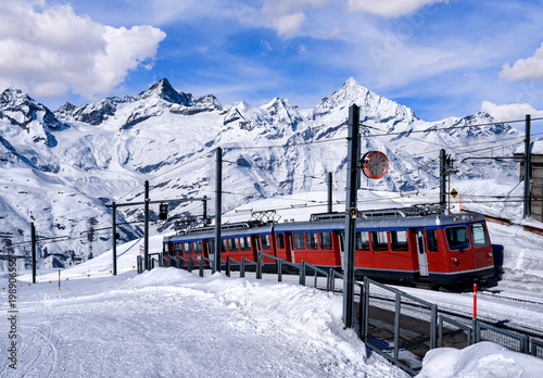 Zugfahrt zum Matterhorn, Gornergrat, Zermatt, Schweiz 
