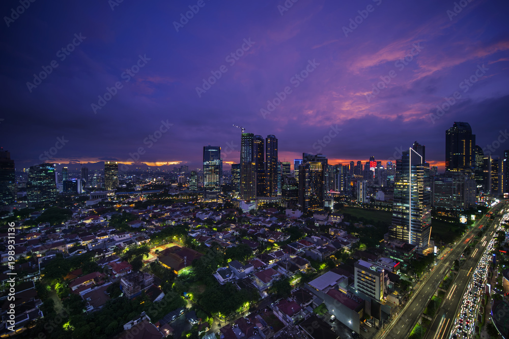 Obraz premium Beautiful skyscrapers at nightfall