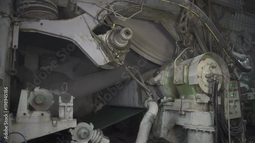 Recycling paper for the reproduction of paper