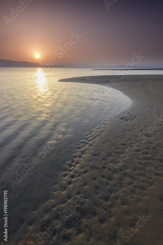 Atardecer en el delta del r  o Ebro. Tarragona. Espa  a