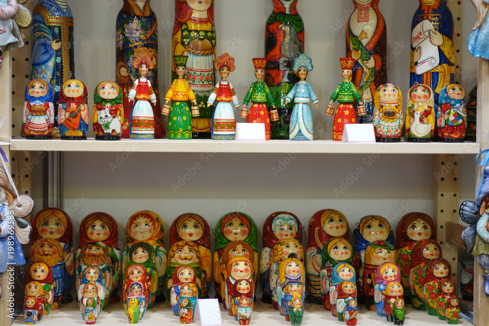 Traditional russian toys