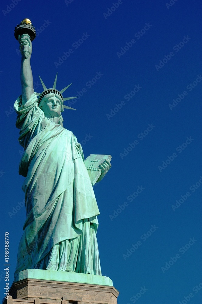 Fototapeta premium Statue of liberty close up