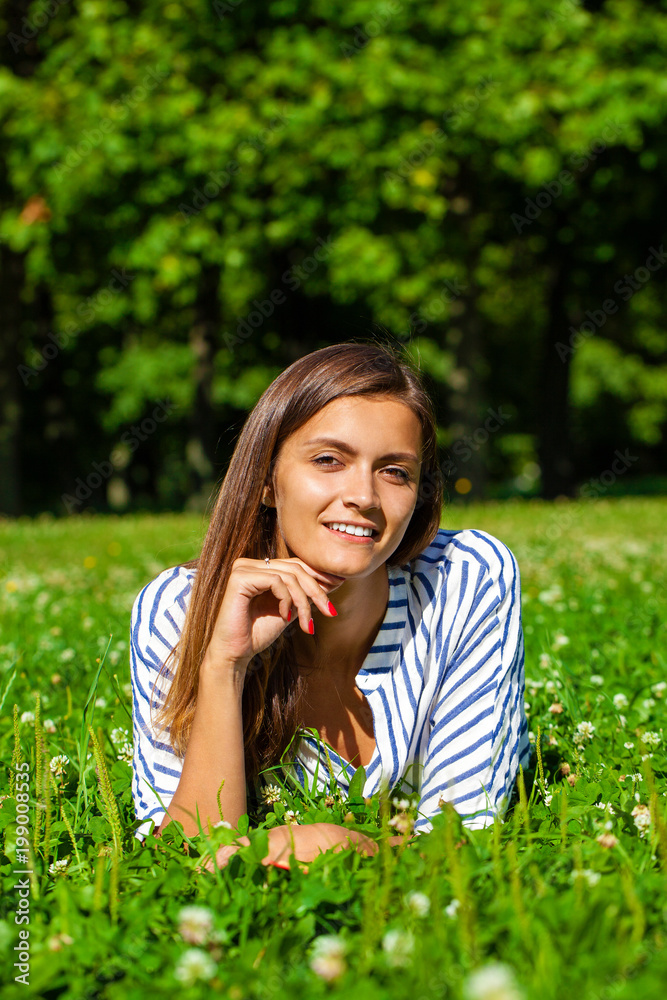 Portrait fo a gorgeous young brunette reading book Portrait fo a gorgeous young brunette reading book