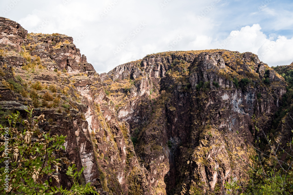 Naklejka premium Frankreich - Provence-Alpes - Daluis Schlucht