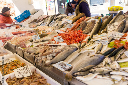 Sales of fresh fish on the market