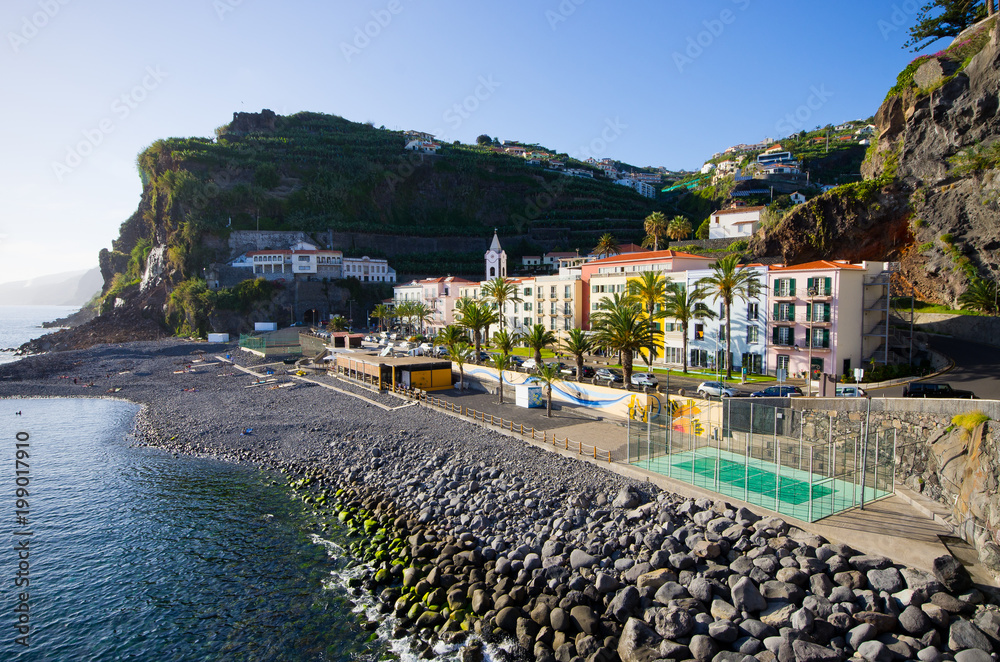 Obraz na plátně Beach in Ponta do Sol, Madeira, Portugal