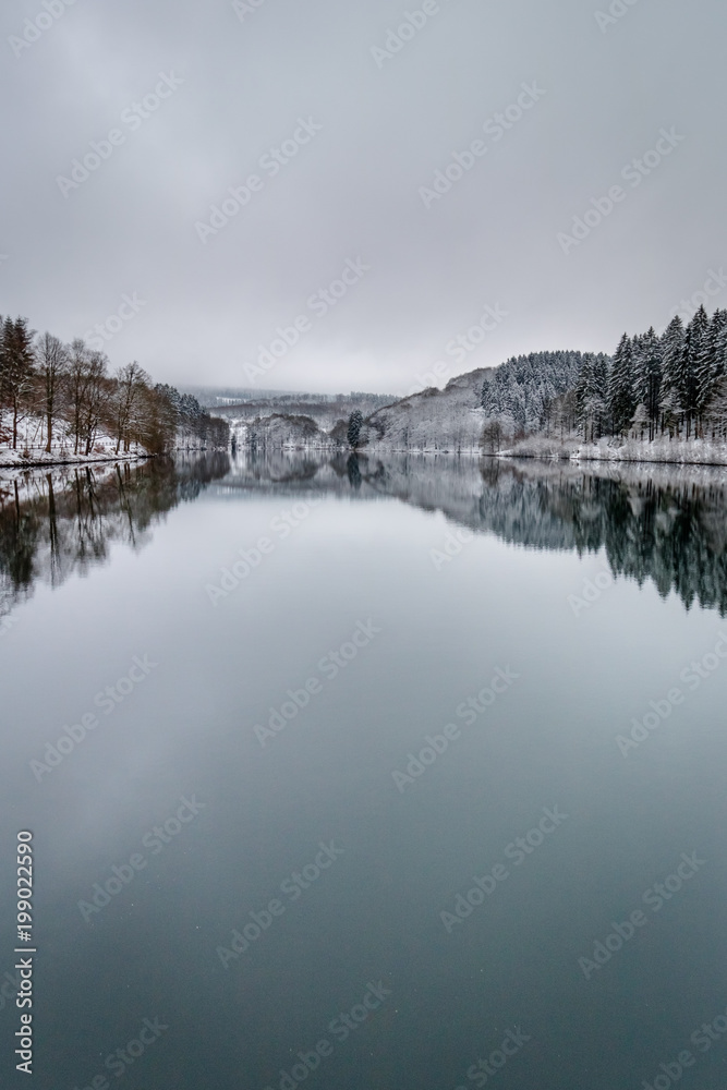 Fürewiggetalsperre im Winter
