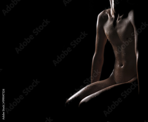 Men's chest and abdomen