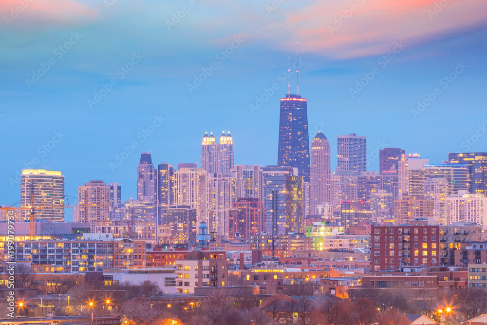 Fototapeta premium Downtown Chicago skyline o zachodzie słońca Illinois