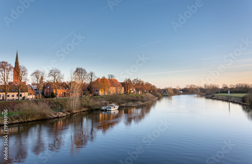 Nienburg an der Weser im Herbst photo