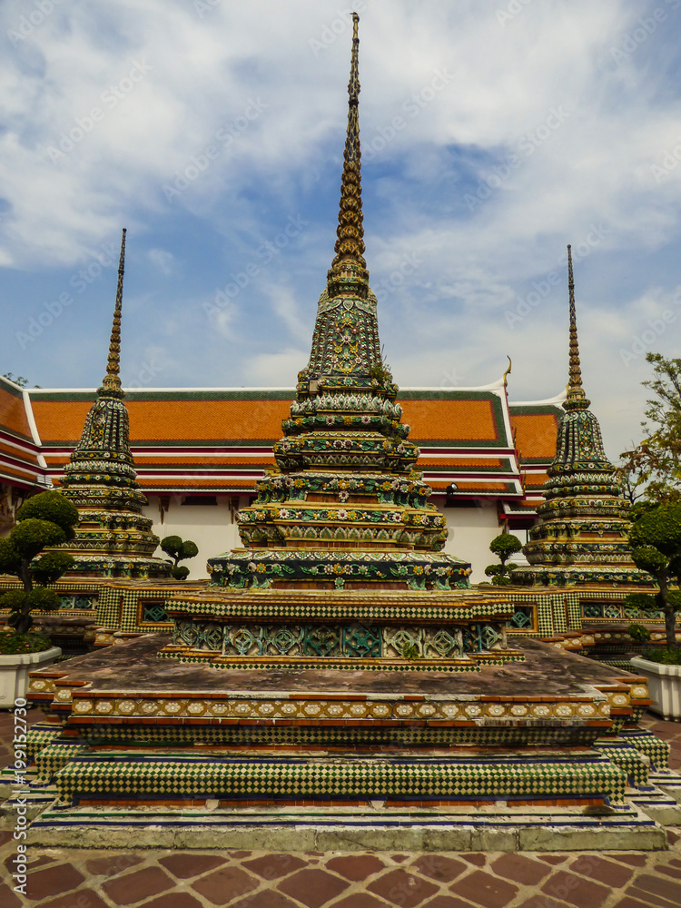 Fototapeta premium Colorful stupas at Wat Pho (Buddhist temple) in Bangkok, Thailand