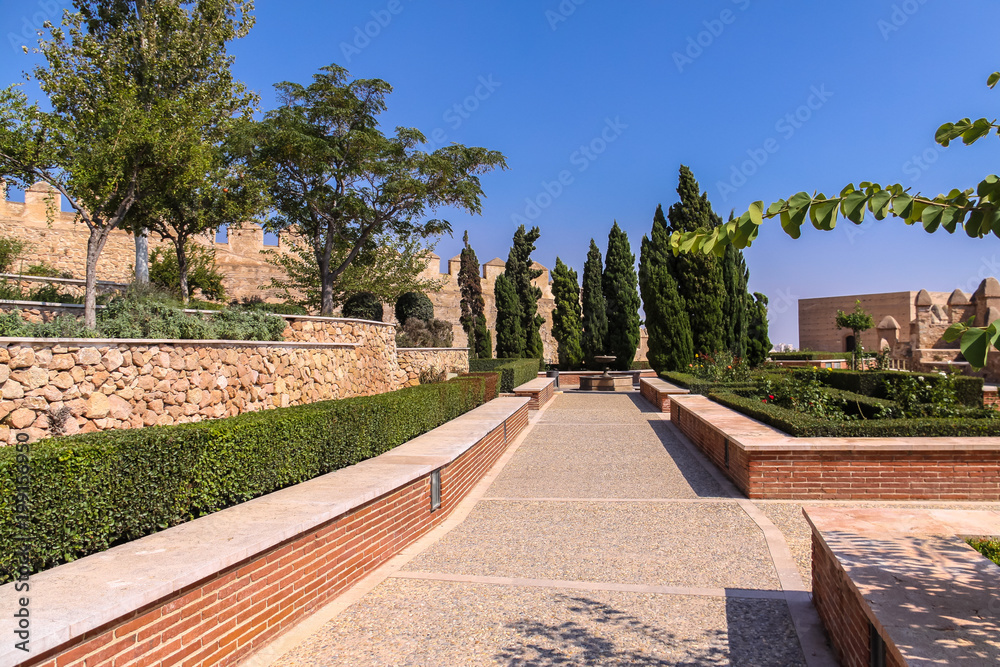Obraz premium Alcazaba von Almería (San Cristobal in der Alcazaba von Almeria, Spain)