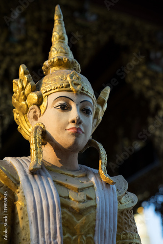 Engel in der Shwedagon Pagode