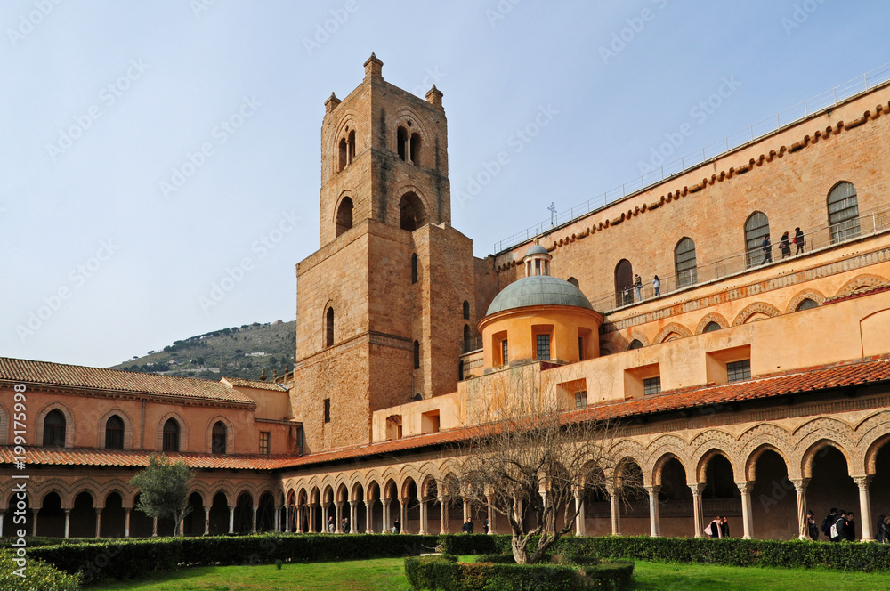 Monreale, il chiostro del Duomo - Sicilia