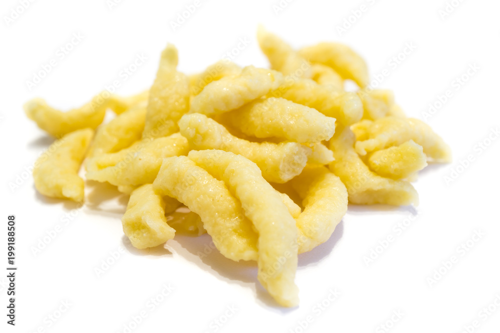 Spätzle Spätzla Spatzen isoliert freigestellt auf weißen Hintergrund, Freisteller Spätzle Spätzla Spatzen isoliert freigestellt auf weißen Hintergrund, Freisteller