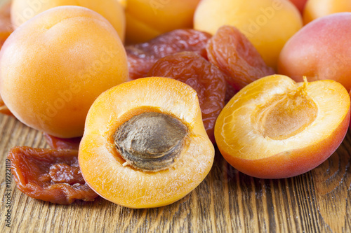 dried and fresh apricots