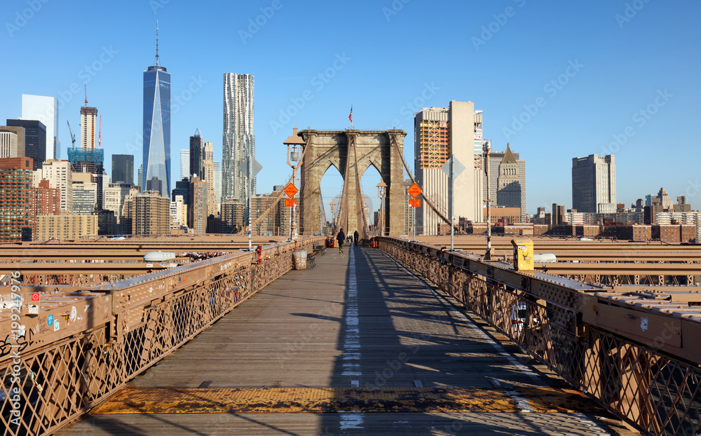 Naklejka premium Brooklyn Bridge at sunrise, New York City , Manhattan