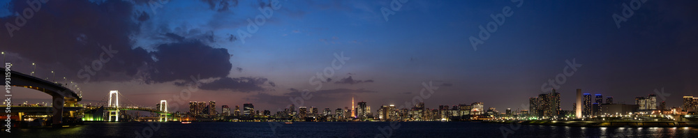 東京ベイエリアの夜景パノラマ