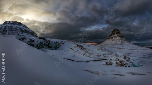 Kirkjufellfoss photo