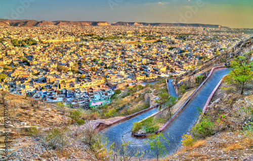 Winding road to Nahargarh Fort from Jaipur - Rajasthan, India
