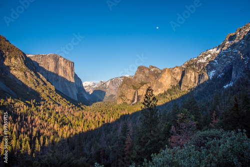 Tunnel View Moonlight Yosemite National Park 