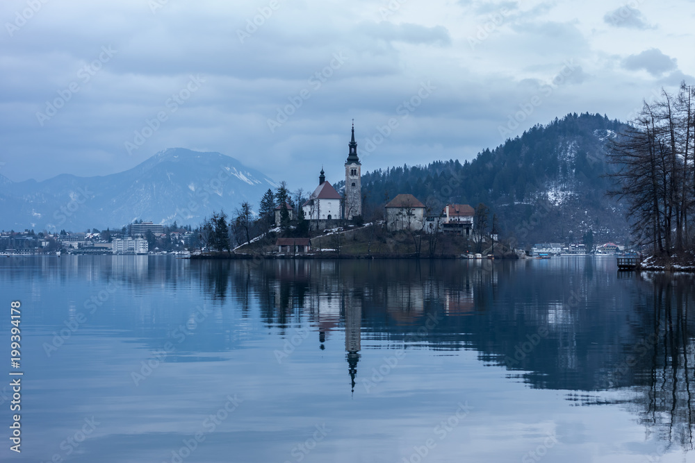 Fototapeta premium Lake Bled cloudy spring day