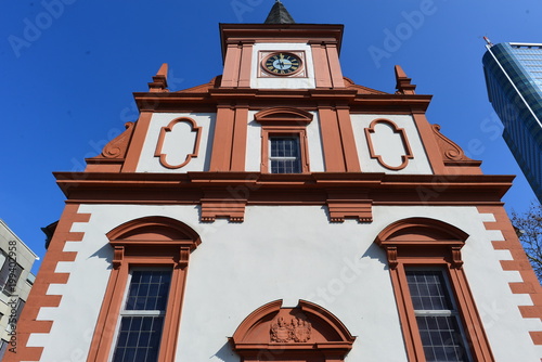 Obraz na płótnie Offenbach am Main, Französisch-Reformierte Kirche und City Tower