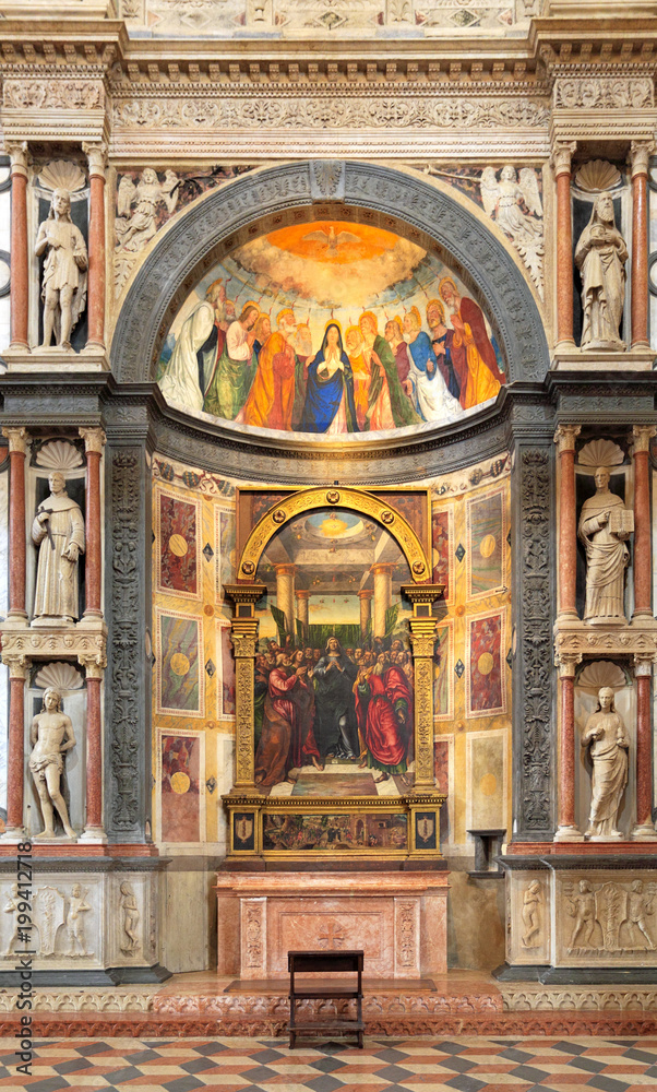 Obraz premium Verona, Italy - historic city center - interior of St. Anastasia church - gothic basilica at St. Anastasia square