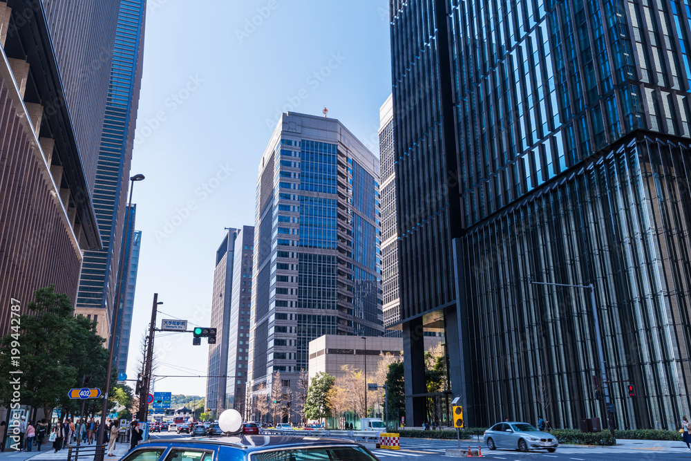 Fototapeta premium 東京大手町のオフィスビルディング