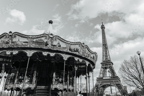 Eiffel tower in Paris, France © Dennis