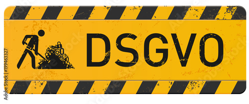 gelbes Schild Baustelle DSGVO mit Bauarbeiter-Icon