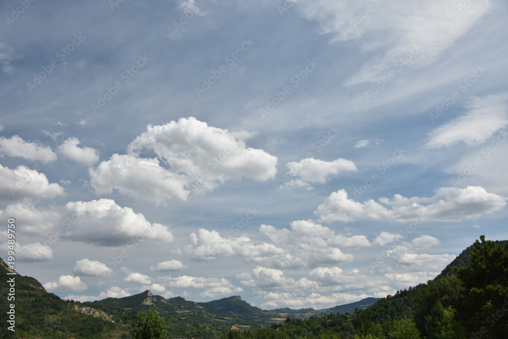 Colline - Viste - Monti e nuvole - Cielo e natura 