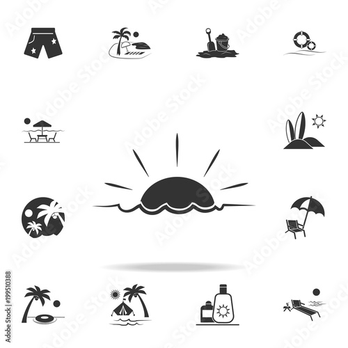 sea and sun icon. Detailed set of beach holidays icons. Premium quality graphic design. One of the collection icons for websites, web design, mobile app © gunayaliyeva