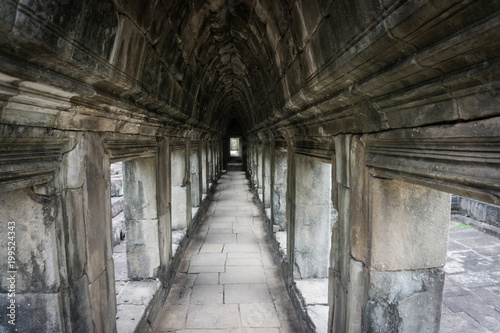 Fototapeta Naklejka Na Ścianę i Meble -  temple in angkor wat complex, siem reap, cambodia