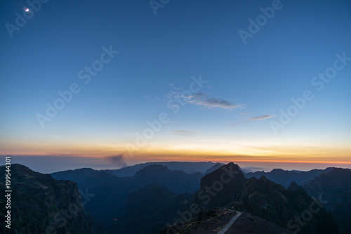 Pico arieiro sunset